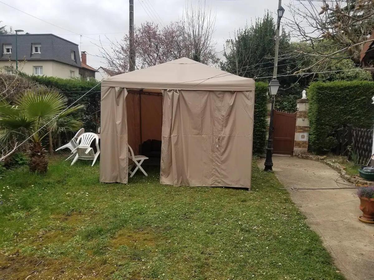Normandy Cottage Gagny エクステリア 写真